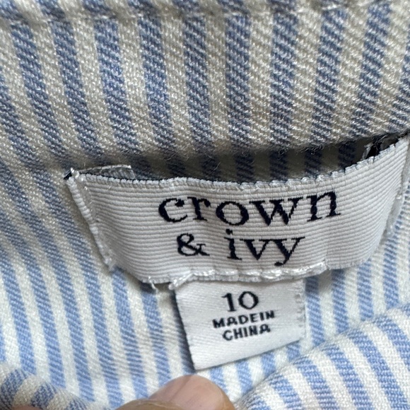 Crown & Ivy Light Blue Striped Mini Skort - Picture 2 of 12
